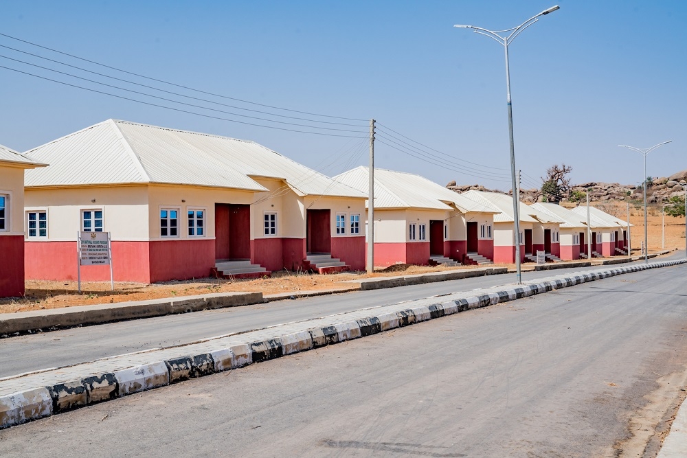 A view of the Homes built by the Federal Government under the National Housing Programme in Bauchi, Bauchi State  during an inspection visit by the Hon. Minister of Works and Housing, Mr Babatunde Fashola, SAN on Thursday, 23rd September 2021. 