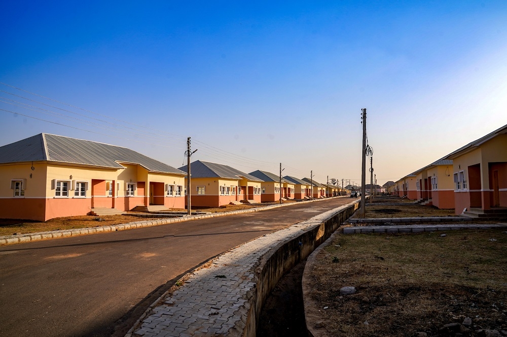 A view of the Homes built by the Federal Government under the National Housing Programme in Gama - Gwari, off Jaba Fanisau Road, Fagge, Kano State  during an inspection visit by the Hon. Minister of Works and Housing, Mr Babatunde Fashola, SAN on Wednesday, 26th January 2022. 