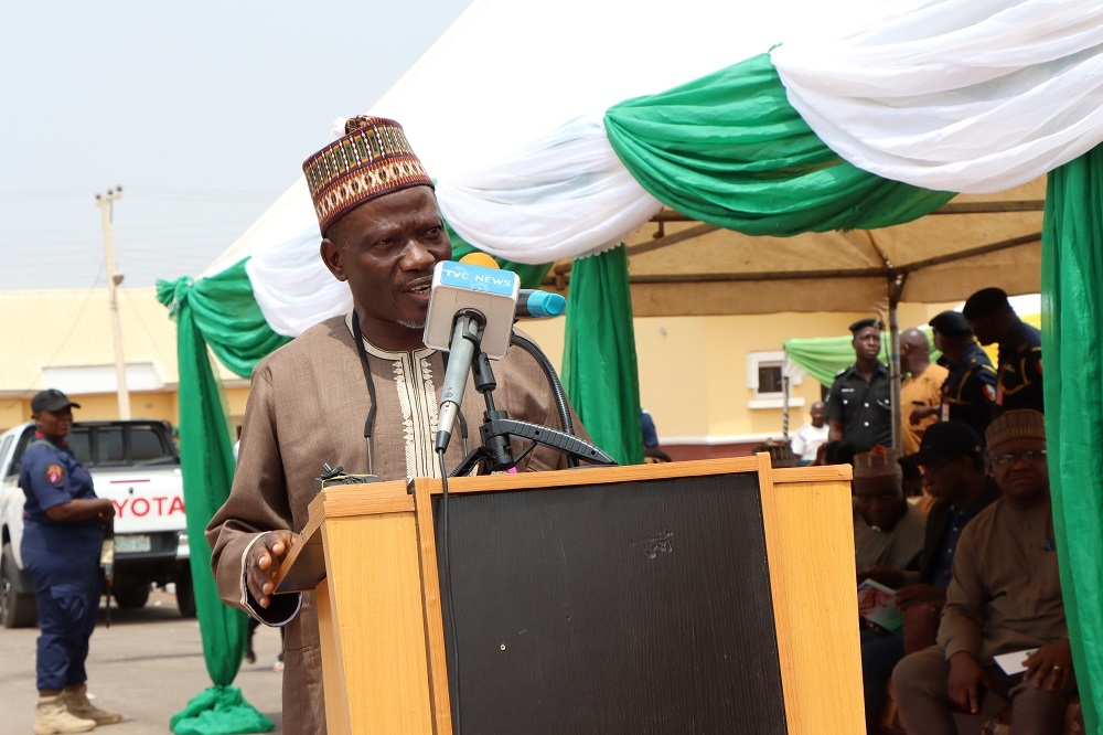 ARC. SOLOMON LABAFILO, DIRECTOR PUBLIC BUILDING &amp; HOUSING DEVELOPMENT AT THE OFFICIAL COMMISSIONING OF THE NATIONAL HOUSING PROGRAMME IN NASARAWA STATE