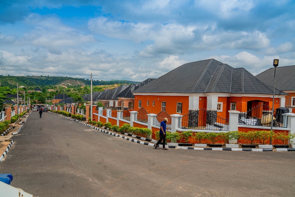 A view of  the FMBN - I - CONNECT Housing Estate built under the Cooperative Housing Development Loan (CHDL)Window of the Federal Mortgage Bank of Nigeria (FMBN) during the Estate's official commissioning by the Hon. Minister of Work and Housing, Mr Babatunde Fashola,SAN  at the Winners Estate, Legacy Layout, Behind New GRA, Transekulu, Enugu, Enugu State on Tuesday, 16th May 2023.