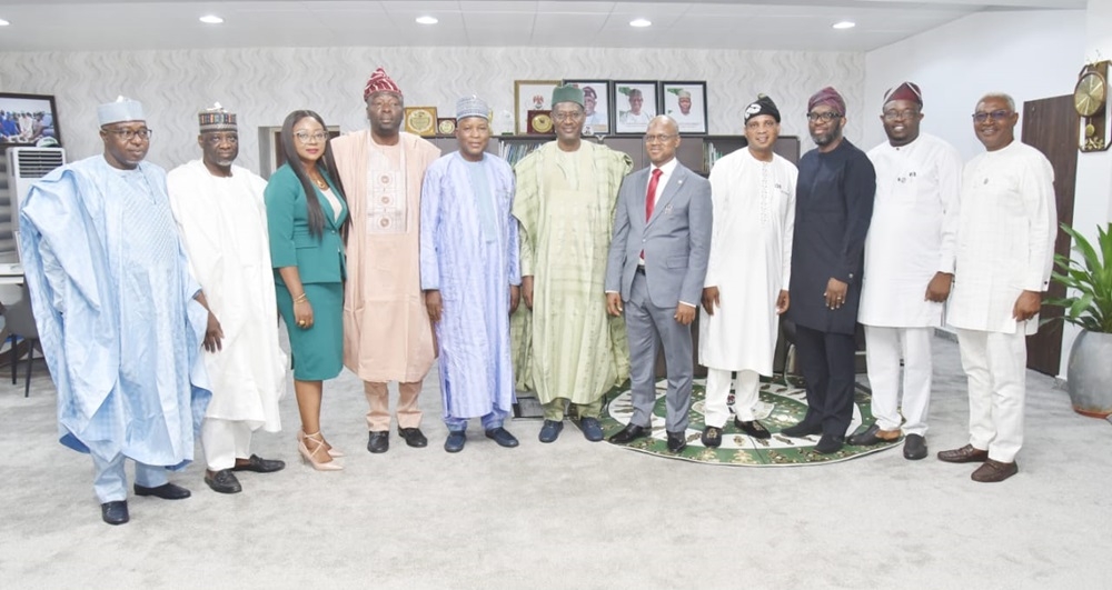 HON. MINISTER OF HOUSING AND URBAN DEVELOPMENT, ARC. AHMED MUSA DANGIWA AT A MEETING WITH THE NEW MANAGEMENT TEAMS OF THE FEDERAL MORTGAGE BANK OF NIGERIA (FMBN) AND THE FEDERAL HOUSING AUTHORITY (FHA) ON MONDAY 19TH FEBRUARY 2024