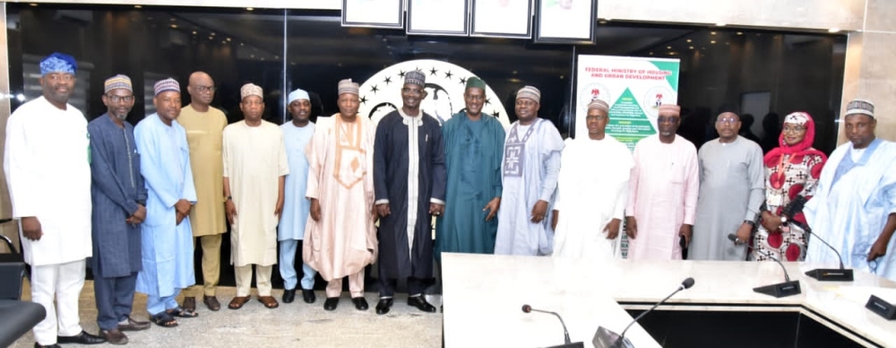 The Hon. Minister of Housing and Urban Development, Arc. Ahmed Dangiwa, the Hon. Minister of State, Abdullahi Tijjani Gwarzo, and management staff of the Ministry  receives the  Executive Governor of Nasarawa state, Engr. Abdullahi Sule on a courtesy visit to the Ministry’s headquarters, Mabushi, Abuja on the 29th of April, 2024.