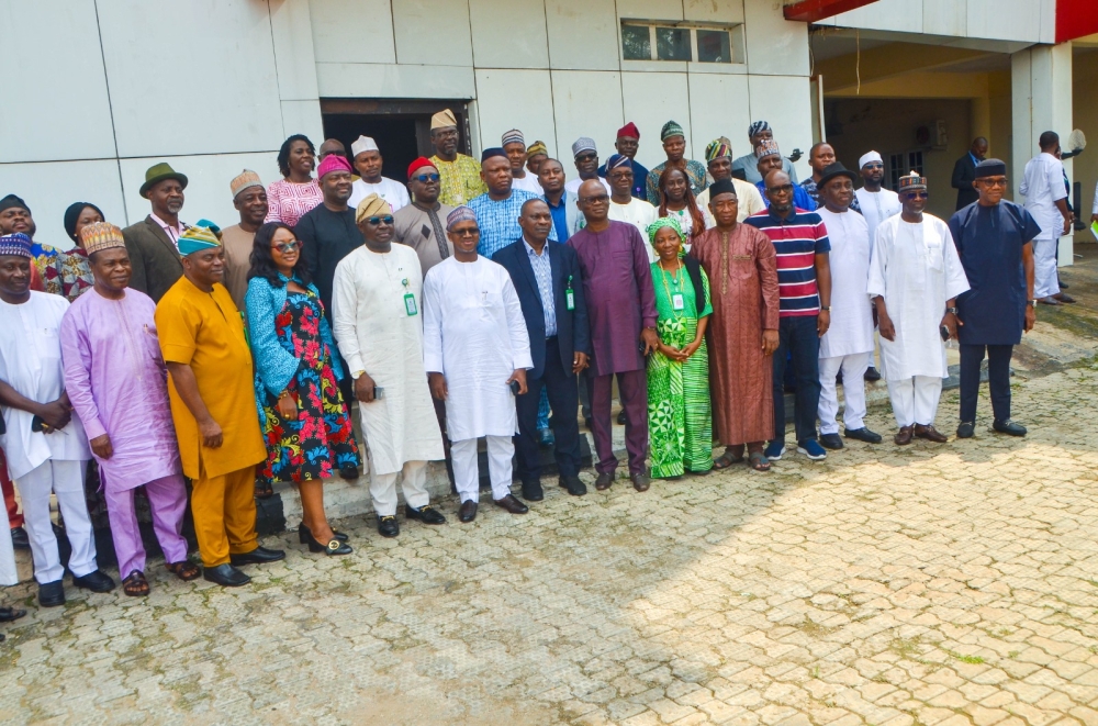 The Permanent Secretary, Federal Ministry of Housing and Urban Development Dr. Marcus O. Ogunbiyi and participants in  a 2-day Retreat on the Ministerial Performance Management System (MPMS), held at De Bentley Hotel, Utako, Abuja on Friday  10th- Saturday 11th, May, 2024