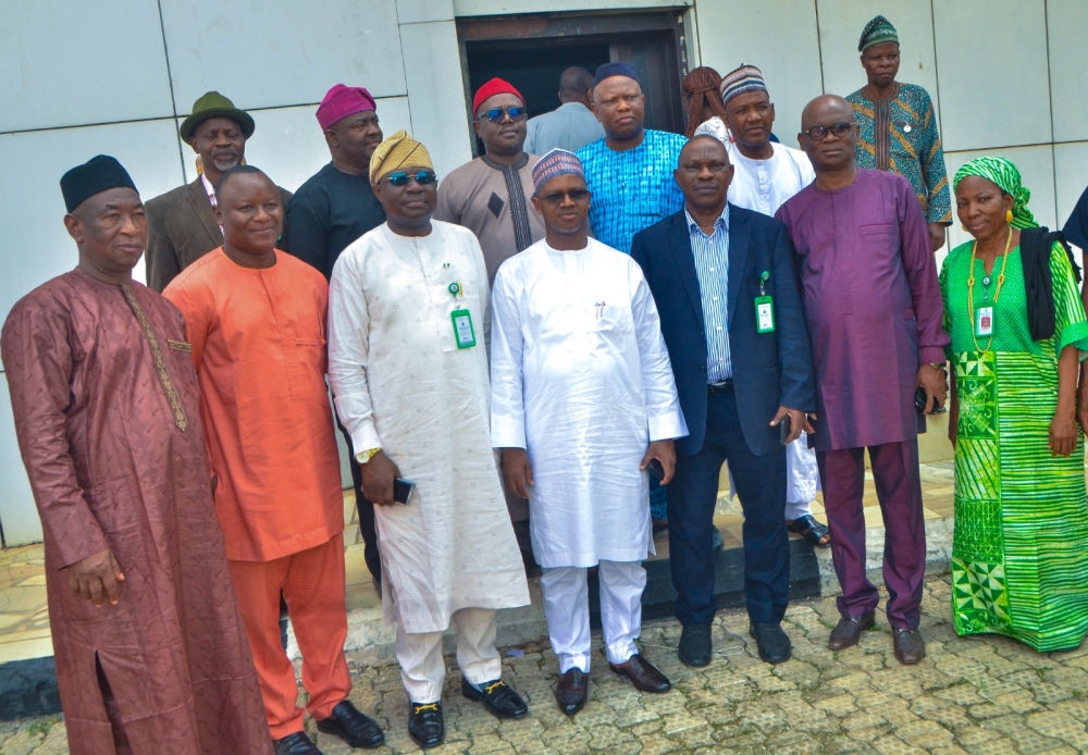 The Permanent Secretary, Federal Ministry of Housing and Urban Development Dr. Marcus O. Ogunbiyi and participants in  a 2-day Retreat on the Ministerial Performance Management System (MPMS), held at De Bentley Hotel, Utako, Abuja on Friday  10th- Saturday 11th, May, 2024