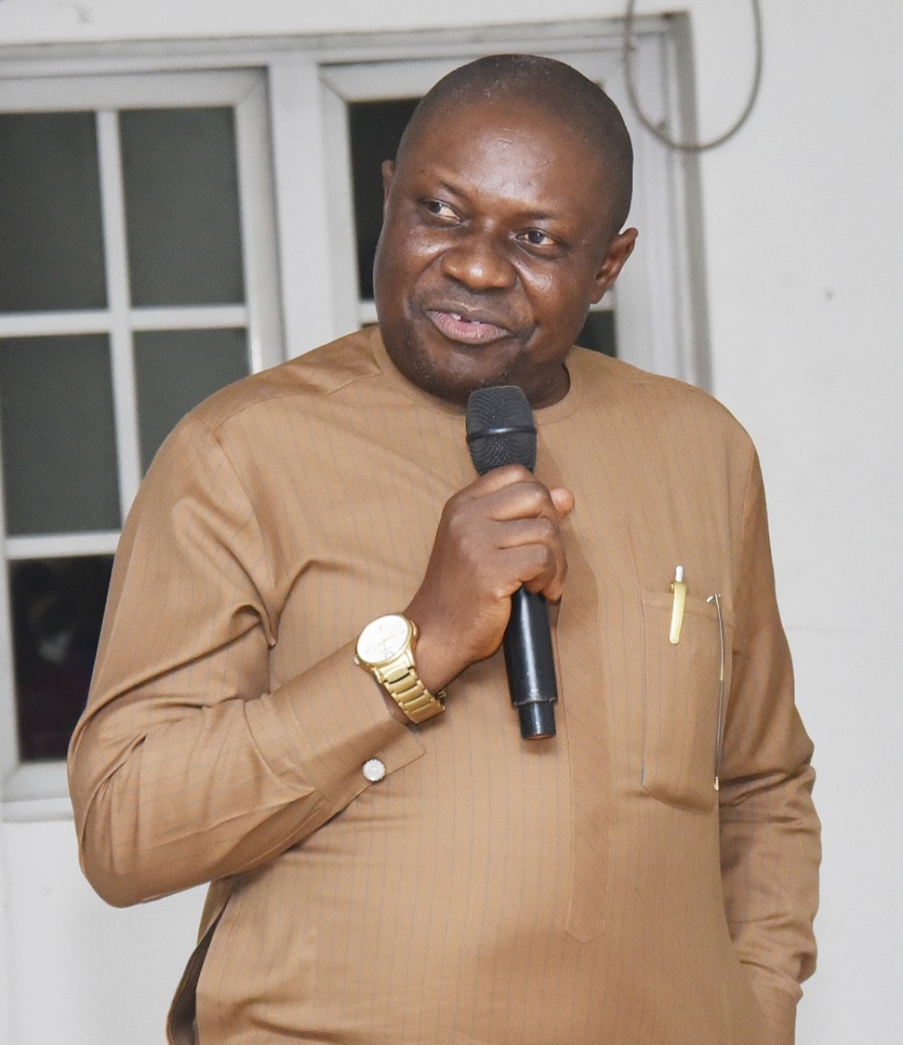 Federal Ministry of Housing and Urban Development Permanent Secretary, Dr. Marcus O. Ogunbiyi, the wife and management staff of the Ministry in a dinner party after the Retreat on the Ministerial Performance Management System (MPMS) held at De Bentley Hotel, Abuja on the 11th May, 2024.