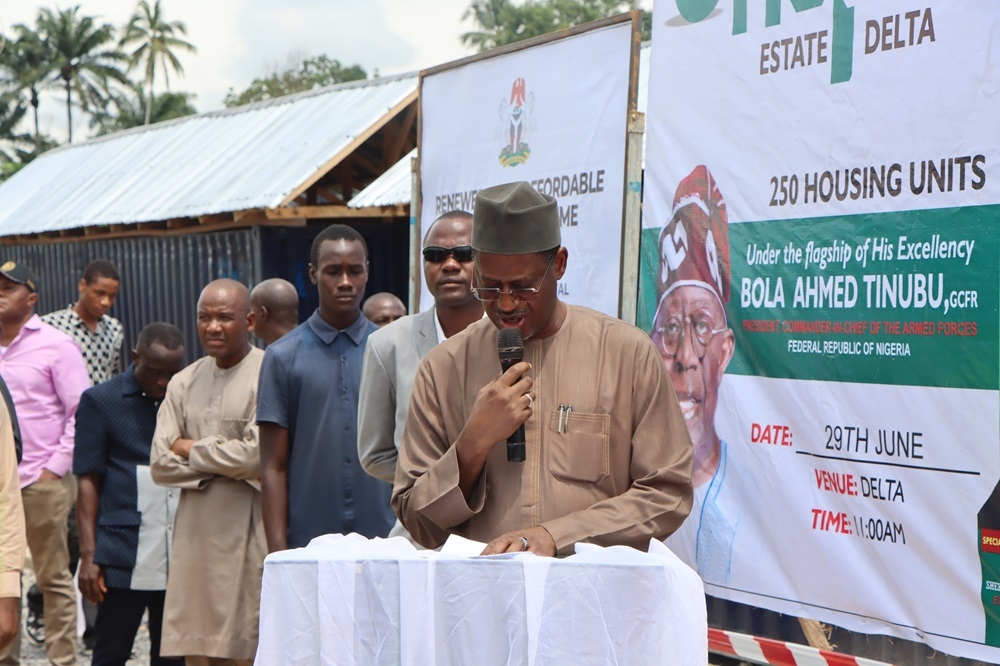 His Excellency, Rt. Hon. (Elder) Sheriff Francis Orohwedor Oborevwori, Governor, Delta State, Represented by the Deputy Governor, H.E, Sir. Monday Onyeme, FCA, Honourable Minister of Housing and Urban Development, Arc. Ahmed Musa Dangiwa FNIA and other management staff at the Official Ground Breaking ceremony of the 250 Housing Units Renewed Hope Estate, Ekpan, Uvwie LGA, Delta State on the 29th June, 2024