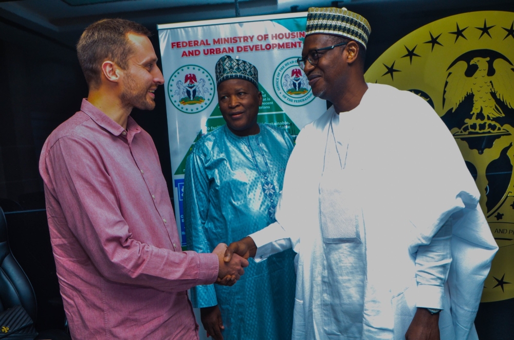 (Middle) Hon. Minister of  Housing and Urban Development Arc. Ahmed Musa Dangiwa; (5th Left) Hon. Minister of State Housing and Urban Development, Abdullahi Tijjani Gwarzo; (5th Right) Permanent Secretary  Ministry of Housing and Urban Development, Dr. Marcus O. Ogunbiyi, during a meeting with Delegates of the UK Build and Construction West Africa Trade Mission. Monday 22nd July, 2024