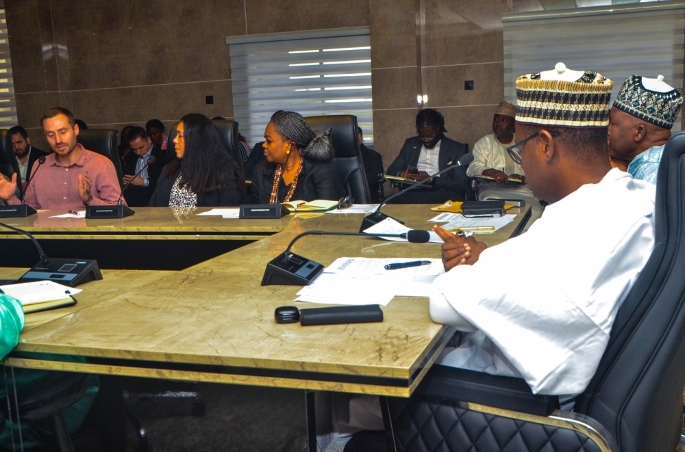 (Middle) Hon. Minister of  Housing and Urban Development Arc. Ahmed Musa Dangiwa; (5th Left) Hon. Minister of State Housing and Urban Development, Abdullahi Tijjani Gwarzo; (5th Right) Permanent Secretary  Ministry of Housing and Urban Development, Dr. Marcus O. Ogunbiyi, during a meeting with Delegates of the UK Build and Construction West Africa Trade Mission. Monday 22nd July, 2024