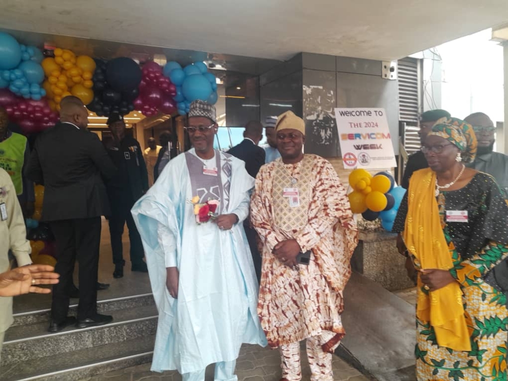 Ocassion of the Celeberation of Year 2024 SERVICOM Customer Service Week, Monday,  October 7th, 2024.  Hon Minister, Arch Ahmed Dangiwa and Permanent Secretary, Dr Marcus Ogunbiyi , Head, Reform Coordination & Service Improvement in a group photograph with Servicom Ambassadors in the Ministry.