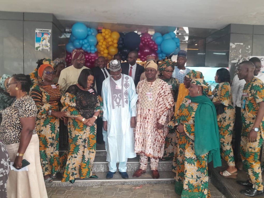 Ocassion of the Celeberation of Year 2024 SERVICOM Customer Service Week, Monday,  October 7th, 2024.  Hon Minister, Arch Ahmed Dangiwa and Permanent Secretary, Dr Marcus Ogunbiyi , Head, Reform Coordination & Service Improvement in a group photograph with Servicom Ambassadors in the Ministry.