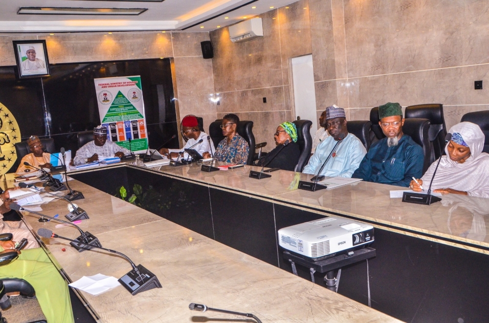 Meeting of the Hon Honourable Minister of State for Housing and Urban Development. Rt. Hon. Yusuf Abdullahi Ata with Directors/Heads of Units of the Ministry