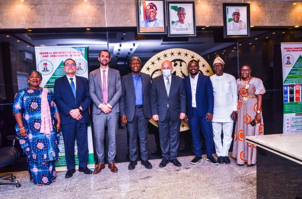 PHOTO SPEAK: Hon. Minister of Housing and Urban Development Arch. Ahmed Musa Dangiwa ; Permanent Secretary, FMHUD, Dr. Marcus Ogunbiyi and Directors in the Ministry, Meeting with Technical Mission from the World Bank on Land Titling Registration. and Cadstre. Monday 18th November, 2024