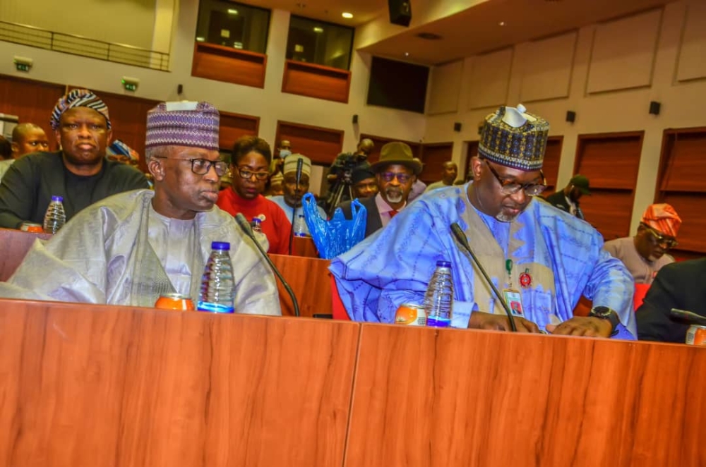 Minister of State for Housing and Urban Development, Rt. Hon Yusif Abdullahi Ata, along side the Permanent Secretary,  Dr Shuaib Muhammad Belgore, led the management staff of the ministry to an interactive session on 2025 budget with the Senate Committee on Lands Housing and Urban Development under the Chairmanship of His Excellency,  Aminu Waziri Tambuwal,  Wednesday,  January, 15th, 2025