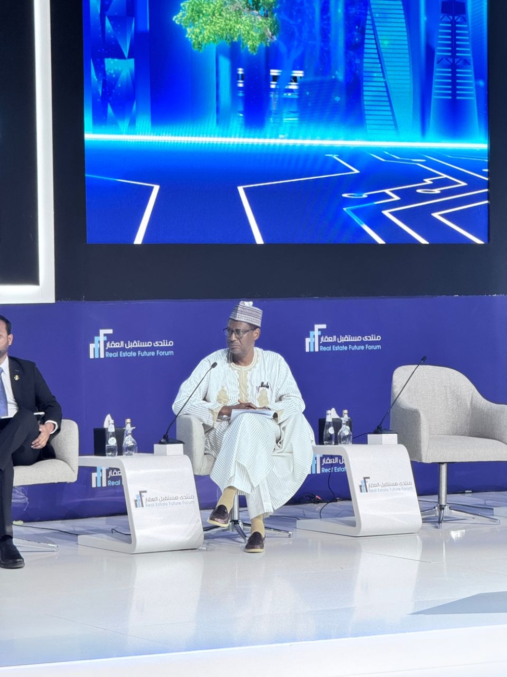 Pictures from Day 1 of the Real Estate Future Forum taking place at Kingdom Tower, Riyadh Saudi Arabia. The Minister is accompanied by Director PRS, Director PBHD and Aides.