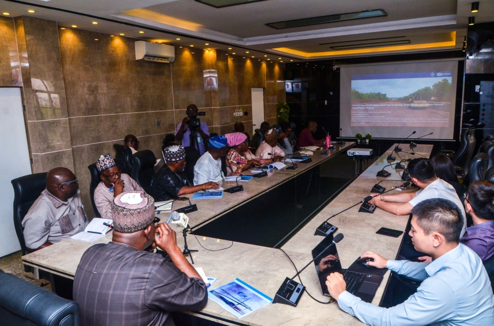 Meeting of the Permanent Secretary,  Federal Ministry of Housing and Urban Development,  Dr Shuaib Belgore with the delegation from China Harbour Engineering Company Limited