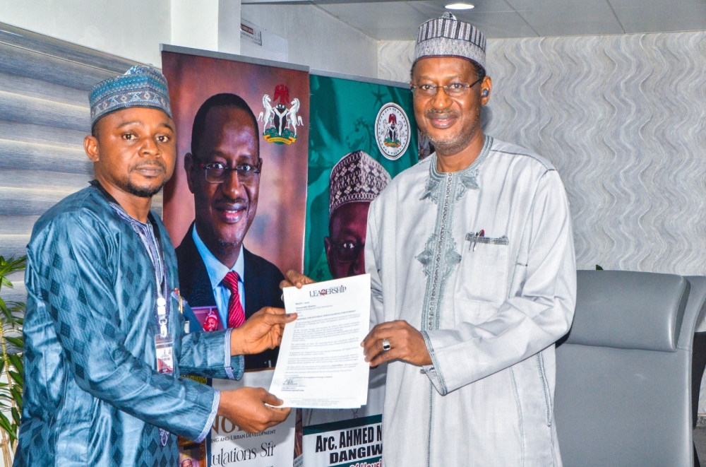 Courtesy visit to the Hon Minister,  FMHUD, Arc. Ahmed Dangiwa by the Leadership Newspaper Group Limited, led by GMD, Mu'azu Elazeh. With the Hon Minister is the Director Press, Badamasi Haiba and SA Communication,  Mark Cheise, Monday, 10th March,  2025.