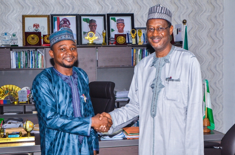 Courtesy visit to the Hon Minister,  FMHUD, Arc. Ahmed Dangiwa by the Leadership Newspaper Group Limited, led by GMD, Mu'azu Elazeh. With the Hon Minister is the Director Press, Badamasi Haiba and SA Communication,  Mark Cheise, Monday, 10th March,  2025.