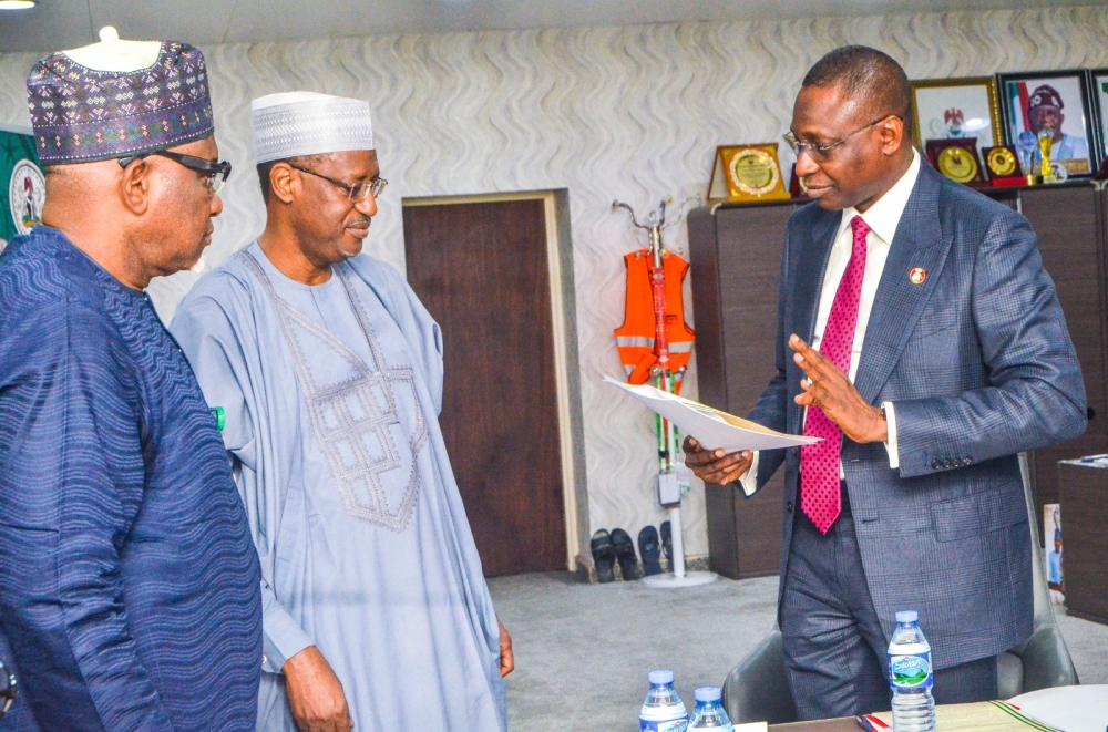 PHOTO SPEAK: (Middle)  Honourable Minister of Housing and Urban Development, Arc. Ahmed Musa Dangiwa; (Left) Permanent Secretary, Federal Ministry of Housing and Urban Development, Dr. Shuaib M.L Belgore; (Right) The Executive Chairman of Economic Financial Crime Commission, Olanipekun Olukayode; during an oversight visits to the Ministry of Housing and Urban Development. Tuesday 20th May, 2025