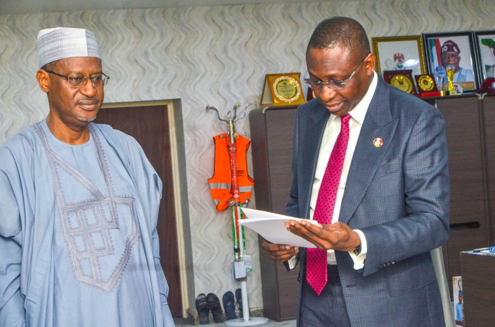 PHOTO SPEAK: (Middle)  Honourable Minister of Housing and Urban Development, Arc. Ahmed Musa Dangiwa; (Left) Permanent Secretary, Federal Ministry of Housing and Urban Development, Dr. Shuaib M.L Belgore; (Right) The Executive Chairman of Economic Financial Crime Commission, Olanipekun Olukayode; during an oversight visits to the Ministry of Housing and Urban Development. Tuesday 20th May, 2025