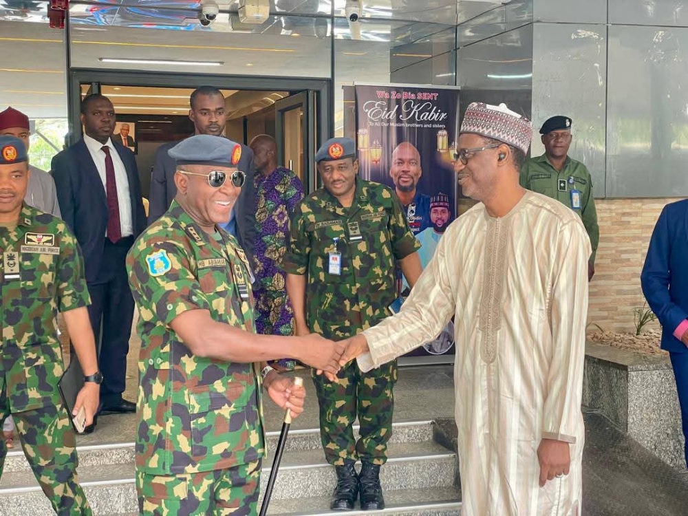 Hon Minister,  Housing and Urban Development, Arc Ahmed Musa Dangiwa received the Nigerian Chief of Air Staff, Air Marshal Hasan Bala Abubakar on a visit to the Ministry,  Wednesday,  4th June, 2025.