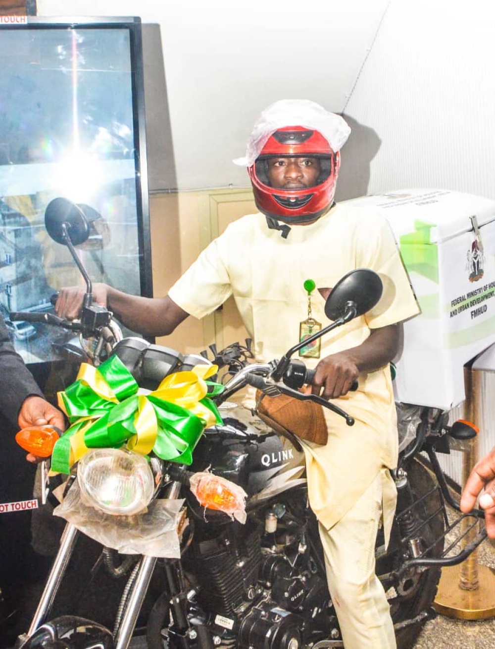 FMHUD launched Dispatch Rider Service: Director Human Resources, Dr. Adesina Akinola supported by Director Finance , Director Press, Director OPS and Head Reform & Service Improvement launched a new dispatch rider service towards enhancing effective service delivery, communication and operational logistics.