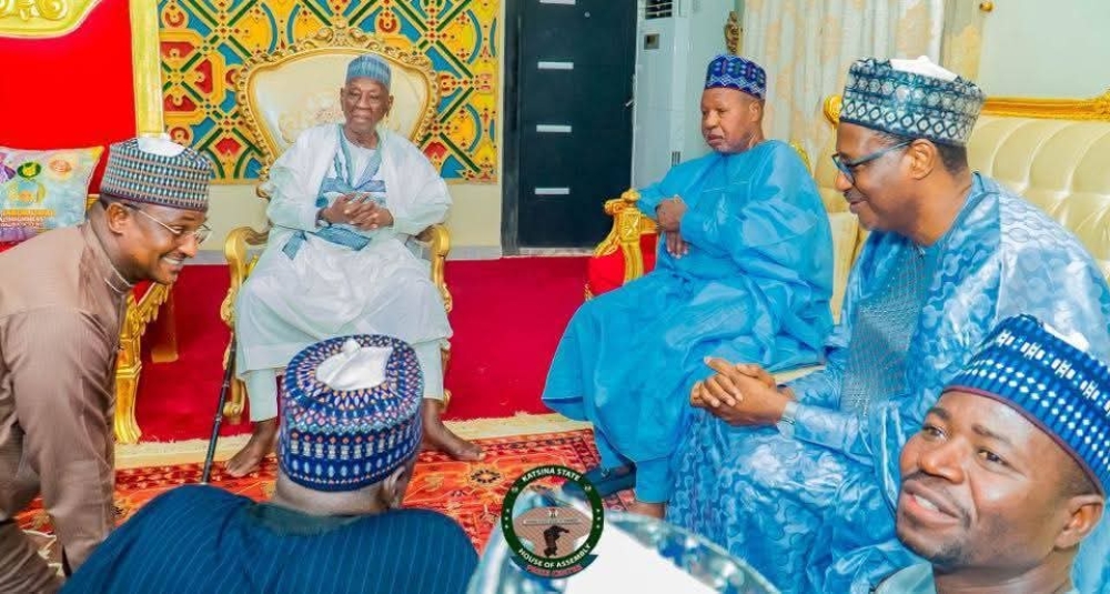 Housing Minister, Arc Ahmed Dangiwa,  former Governor of Katsina State,  Aminu Bello Masari and Speaker, Katsina State House of Assembly,  Hon Nasir Yahaya at the Family House of late former President Muhammadu Buhari and Palace of Emir of Daura for condolences, Monday,  July 14th, 2025.