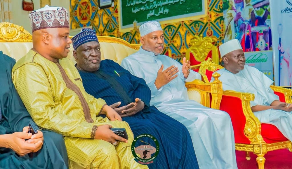 Housing Minister, Arc Ahmed Dangiwa,  former Governor of Katsina State,  Aminu Bello Masari and Speaker, Katsina State House of Assembly,  Hon Nasir Yahaya at the Family House of late former President Muhammadu Buhari and Palace of Emir of Daura for condolences, Monday,  July 14th, 2025.