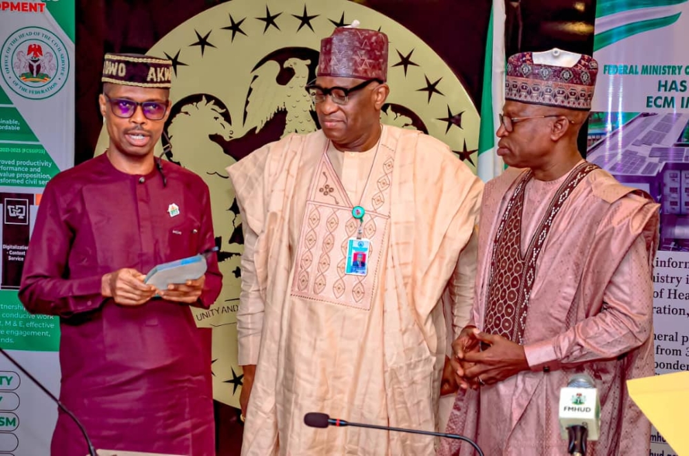 Hon Minister of State,  Rt Hon Abdullahi Ata and Permanent Secretary, Dr Shuaib Belgore in a meeting with the delegation from the University of Uyo, Center for Skills Acquistion and Rural Development at the Conference room of the Ministry,  Mabushi,  Abuja