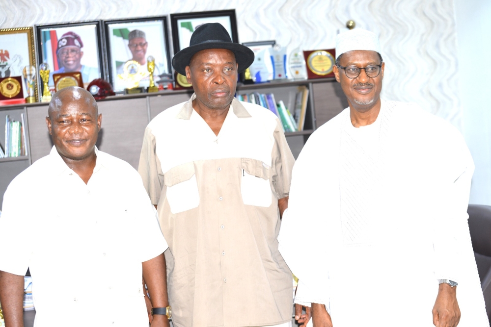 Hon Minister,  Arc Ahmed Dangiwa received Namibian Hon Minister of Urban and Rural Development, Hon Sankwasa James Sankwasa on a courtesy visit to his office,  Friday,  December 12th, 2025