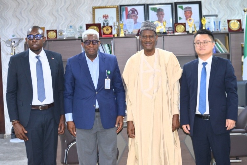 Hon Minister,  Arc Ahmed Dangiwa meeting with Sinoma New Material Nigeria Company Limited, April 14, 2026. The world largest building materials manufacturing company that specialises in manufacturing eco- friendly building materials.