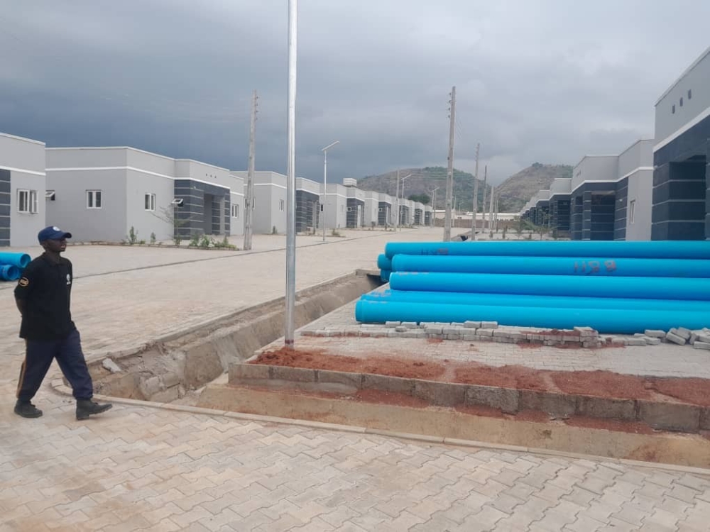 Hon Minister,  FMHUD,  Engr Muttaqha Rabe Darma, Hon Minister of State, Hon. Yusuf Ata, the Permanent Secretary and other management staff of the Ministry on inspection visit to Karsana Renewed Hope City and Federal Govt Military Housing Estate (Brain & Hammers), Abuja. ,April 30th, 2026