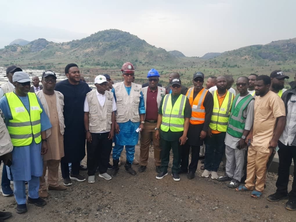 Hon Minister,  FMHUD,  Engr Muttaqha Rabe Darma, Hon Minister of State, Hon. Yusuf Ata, the Permanent Secretary and other management staff of the Ministry on inspection visit to Karsana Renewed Hope City and Federal Govt Military Housing Estate (Brain & Hammers), Abuja. ,April 30th, 2026