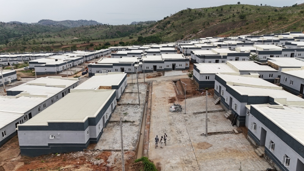 Hon Minister,  FMHUD,  Engr Muttaqha Rabe Darma, Hon Minister of State, Hon. Yusuf Ata, the Permanent Secretary and other management staff of the Ministry on inspection visit to Karsana Renewed Hope City and Federal Govt Military Housing Estate (Brain & Hammers), Abuja. ,April 30th, 2026