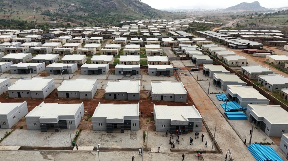 Hon Minister,  FMHUD,  Engr Muttaqha Rabe Darma, Hon Minister of State, Hon. Yusuf Ata, the Permanent Secretary and other management staff of the Ministry on inspection visit to Karsana Renewed Hope City and Federal Govt Military Housing Estate (Brain & Hammers), Abuja. ,April 30th, 2026